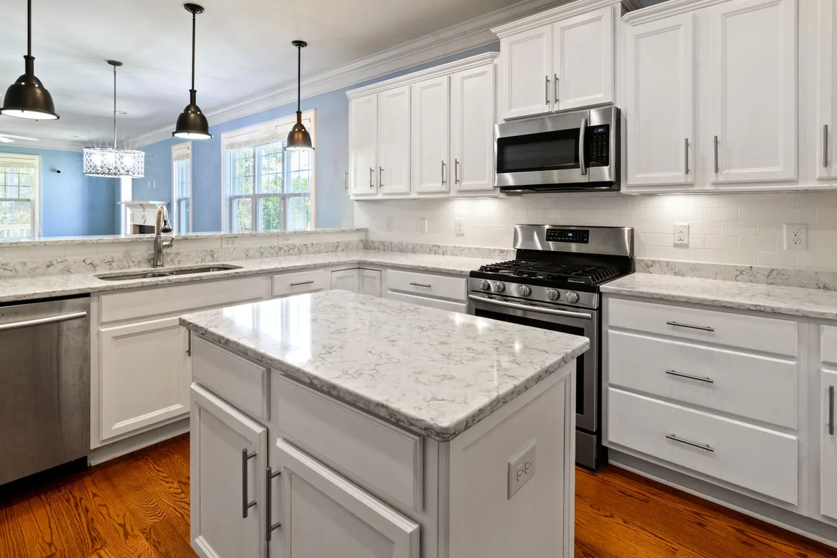 Filth & Squalor Cleanup in Woodbury Center, CT
